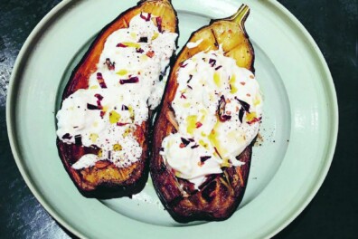 Geroosterde aubergine met burrata – van Yvette van Boven