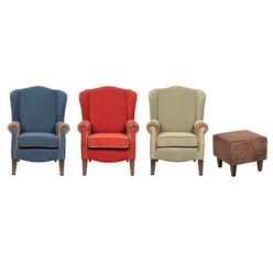 Stoelen en footstool van John Bardale