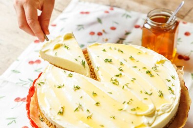 Yoghurt-honingtaart met tijm