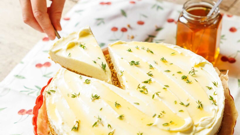 Yoghurt-honingtaart met tijm