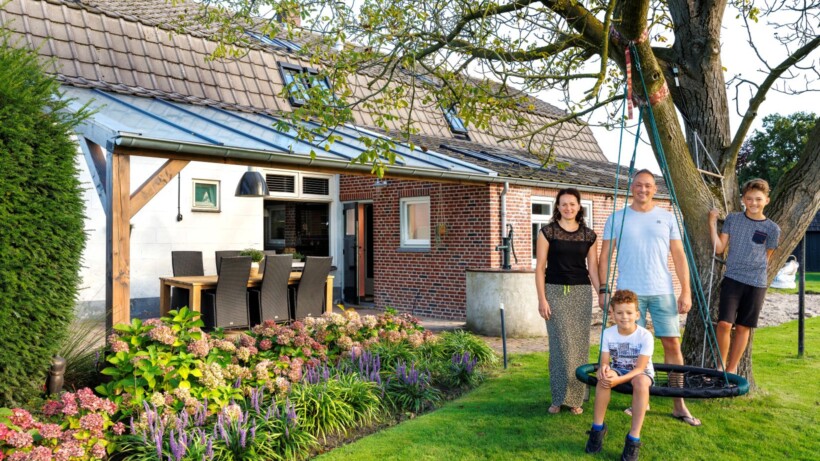 De verbouwing: Langgevelboerderij in Budel
