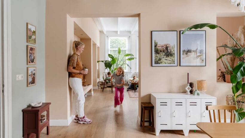 Interieur: creativiteit en kleur in Gelderse T-boerderij