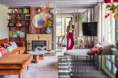 Binnenkijken: interieur ouderlijk huis verandert in kleurrijke boerderij