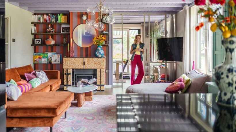 Binnenkijken: interieur ouderlijk huis verandert in kleurrijke boerderij