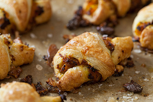 paasbrunch recept: salie-walnootbroodjes